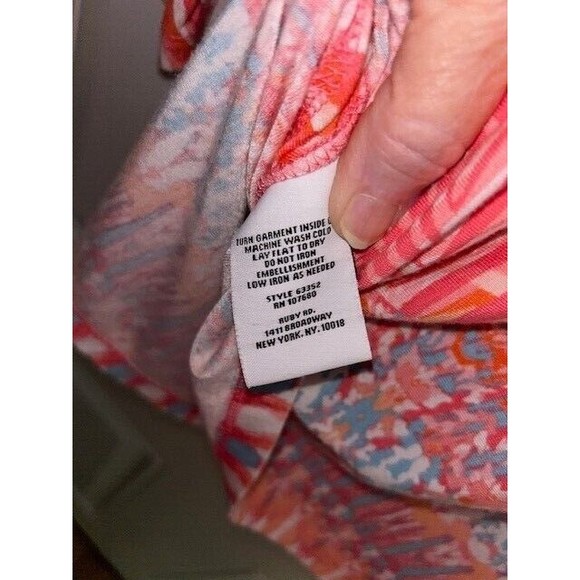 Ruby Rd Top Woman Size PS Asymmetrical Slits Tropical Coral 3/4 Sleeve EUC - Picture 6 of 6